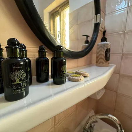 The 3 Little Pigs Отель типа 