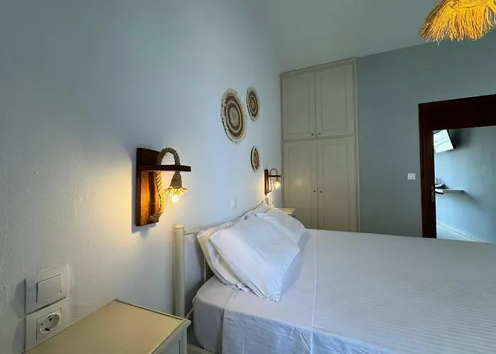 Bed & Breakfast The 3 Little Pigs