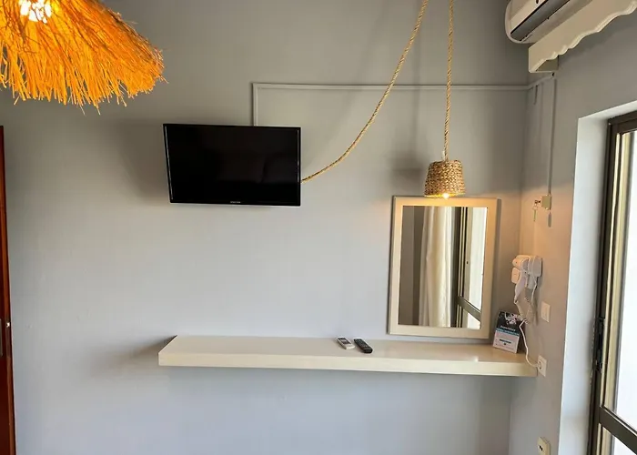 Bed & Breakfast The 3 Little Pigs